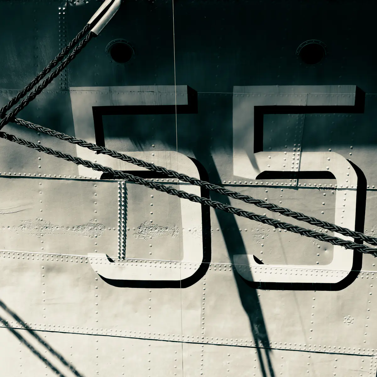 HMS Bremön detaljstudie - Fotografi - 30×30 cm av Stefan Sundlöv