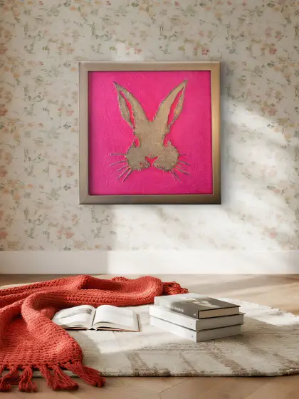 Haren i Guld mot Rosa Bakgrund thumbnail 2